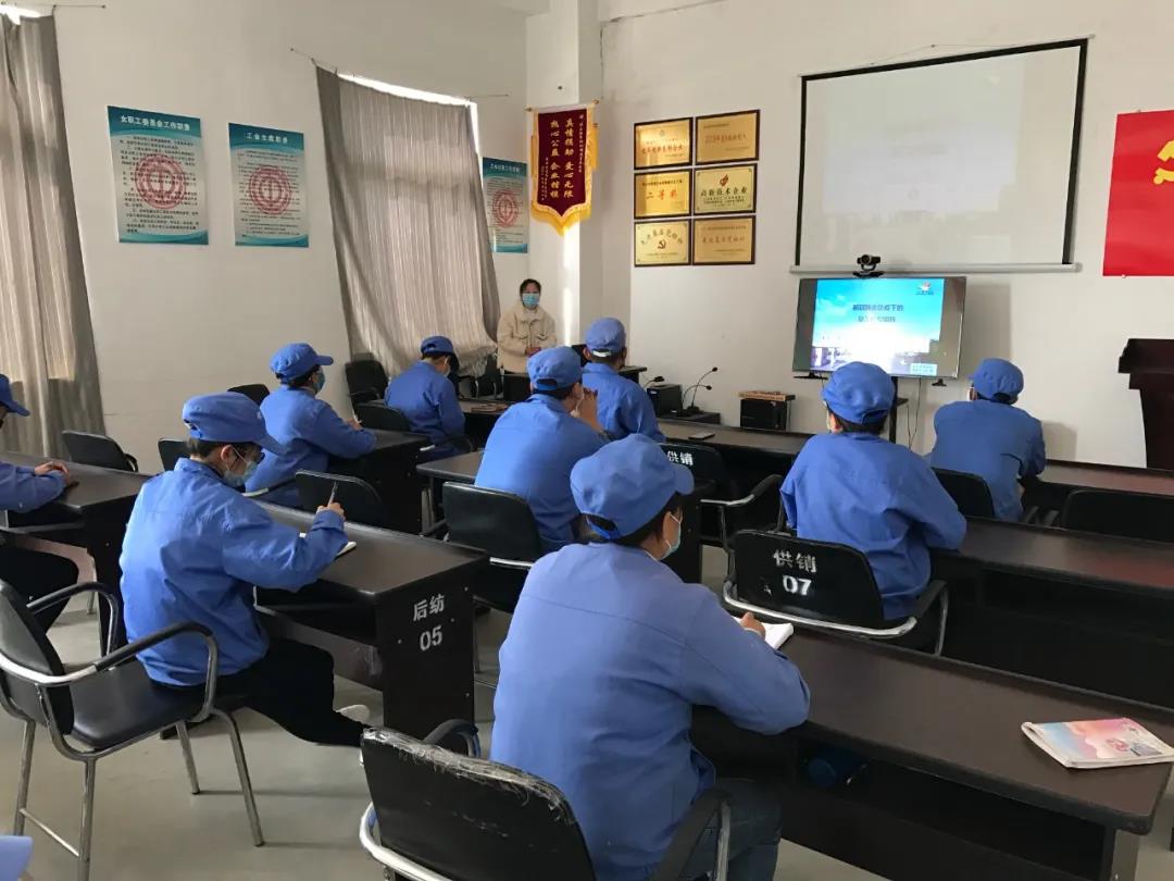為企業(yè)、工廠等復(fù)工人員聚集地?開展疫情健康防護(hù)知識(shí)培訓(xùn)
